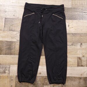 Athleta Metro Capris with Zipper Pockets